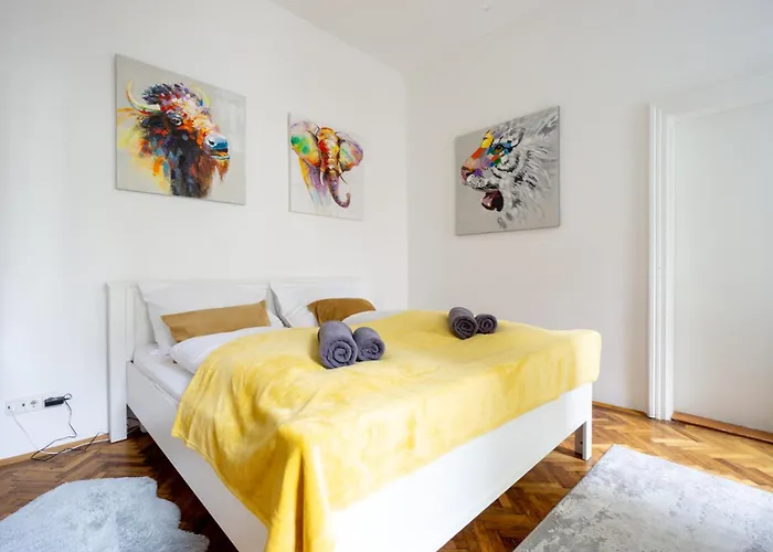 Apartamento In Viennese Old Building