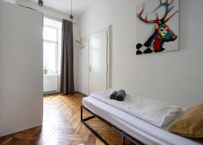 Apartamento In Viennese Old Building